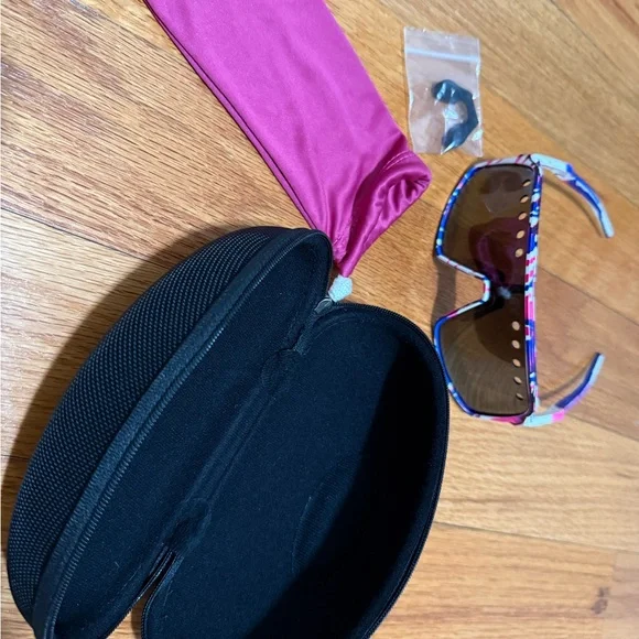 Oakley Multicolor Sunglasses - Picture 7 of 8